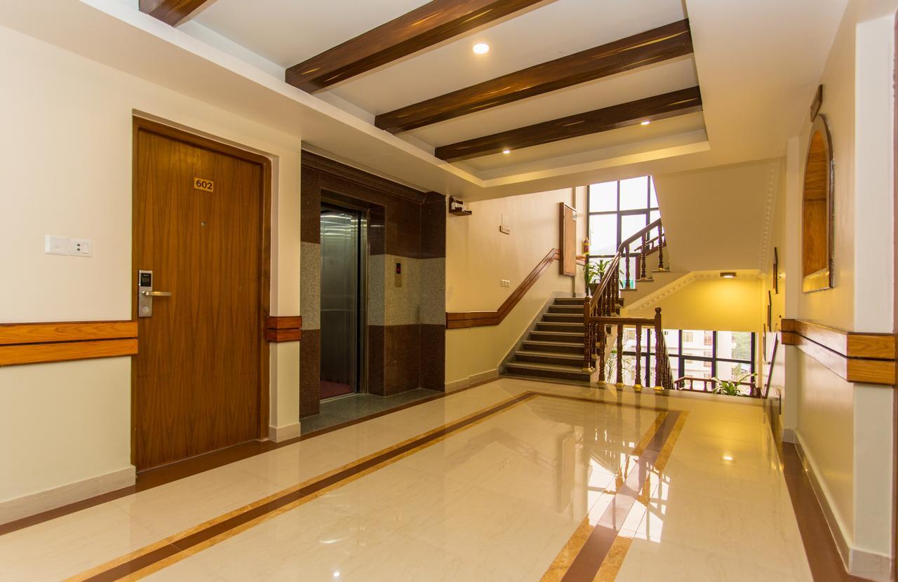 Hotel White Pearl Покхара Екстер'єр фото