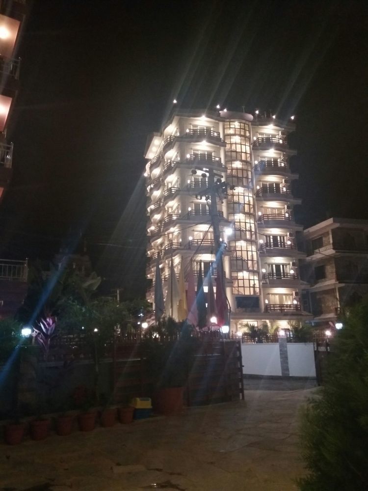 Hotel White Pearl Покхара Екстер'єр фото