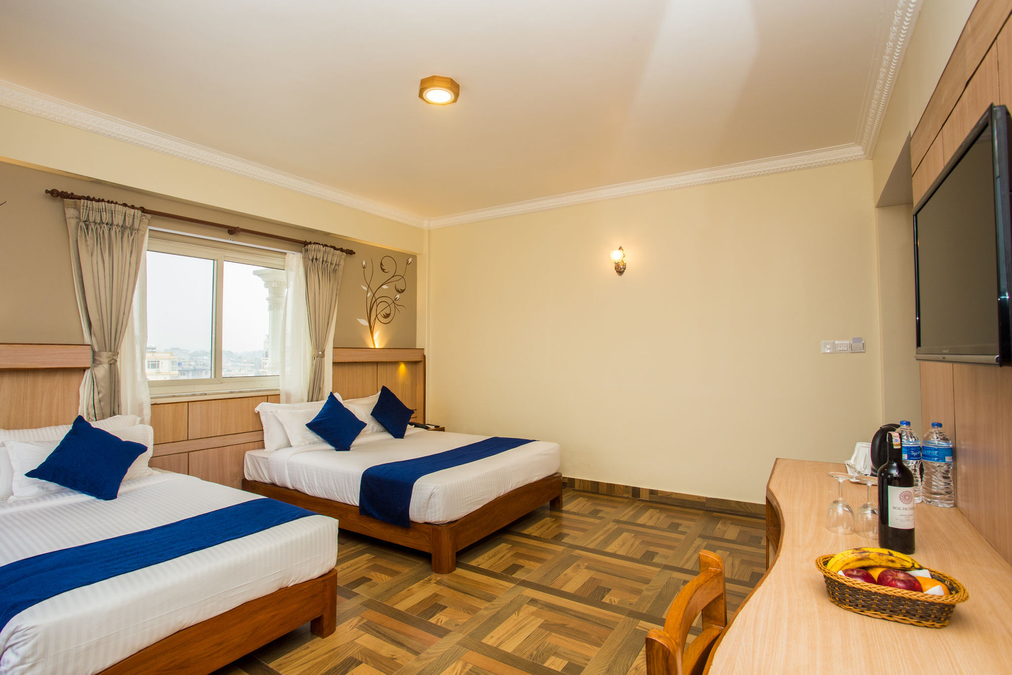 Hotel White Pearl Покхара Екстер'єр фото