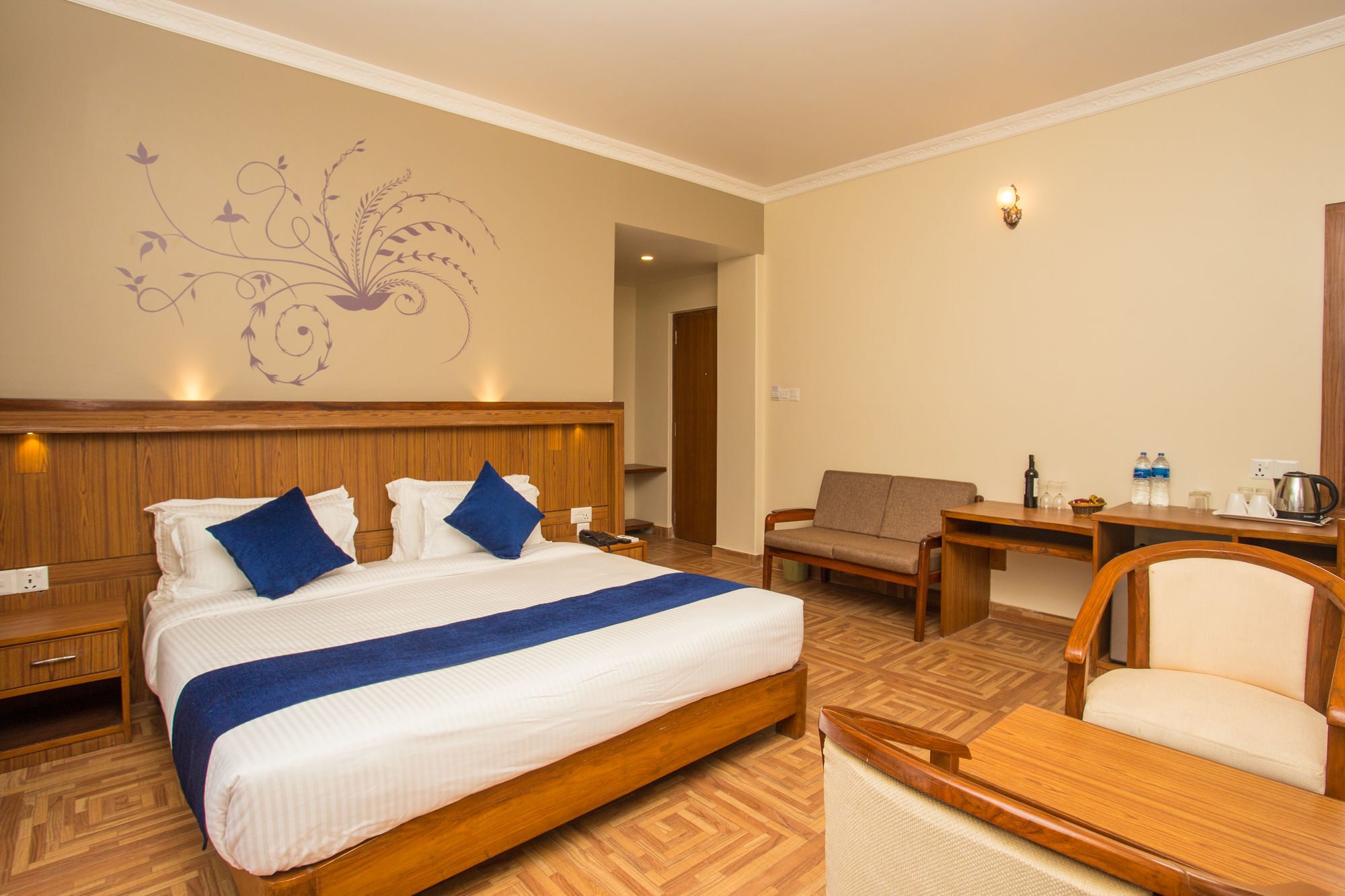 Hotel White Pearl Покхара Екстер'єр фото